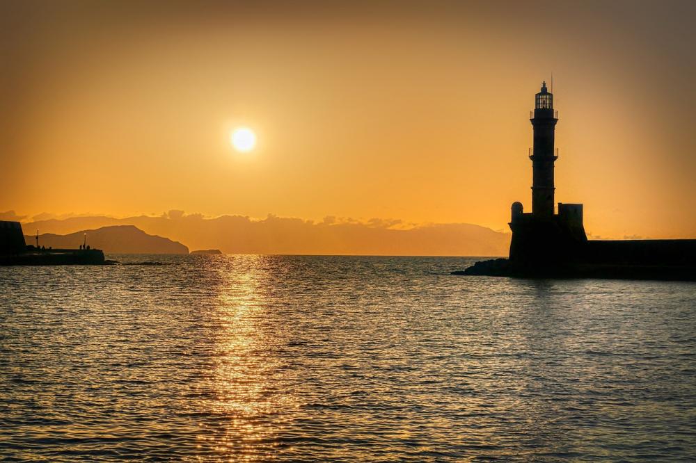 crete lighthouse